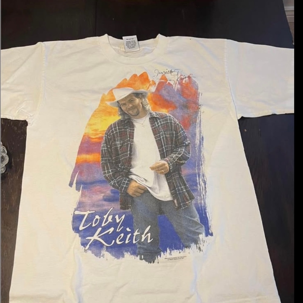 Autographed Toby Keith Men's Large Shirt Vintage